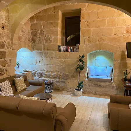 A La Maison Xagħra