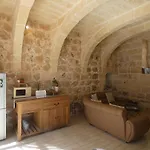 A La Maison Nocleg ze śniadaniem Xagħra