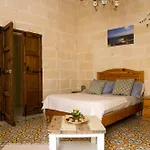 A La Maison Xagħra