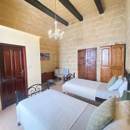 فندق مبيت وإفطار A La Maison Xagħra