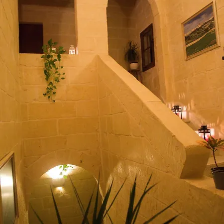A La Maison Xaghra