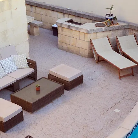 A La Maison Xaghra