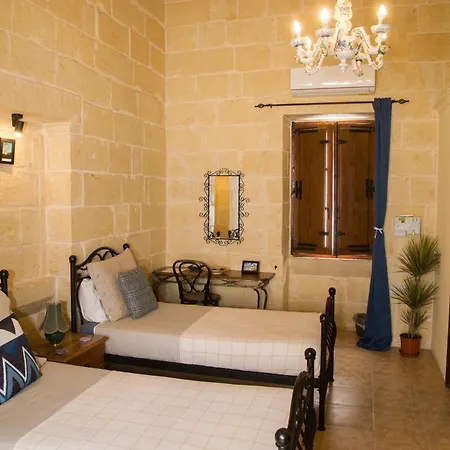 A La Maison *