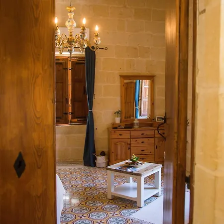 Bed & Breakfast A La Maison *