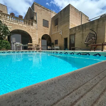 A La Maison فندق مبيت وإفطار