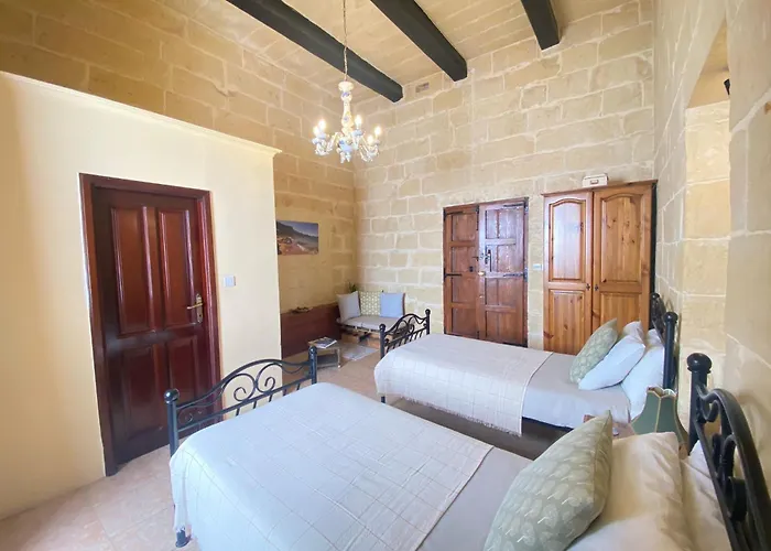 Couette-café A La Maison Xagħra