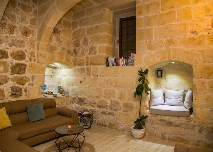 A La Maison Couette-café 4*