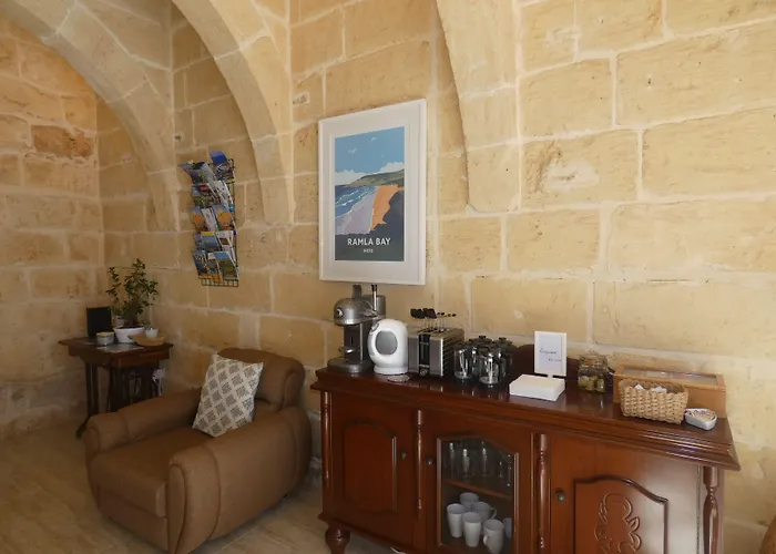 A La Maison Couette-café 4*